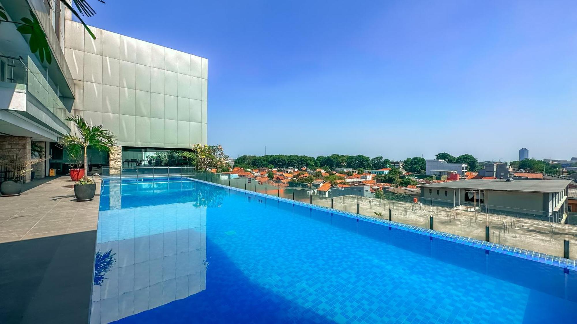 Swiss-Belinn Караванг Екстериор снимка