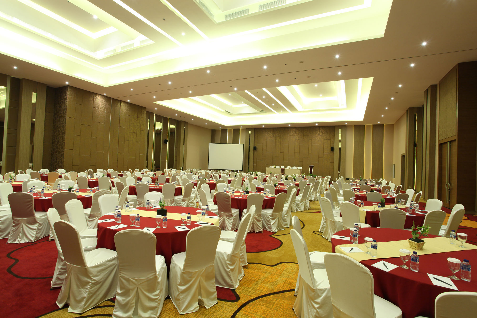 Swiss-Belinn Караванг Екстериор снимка